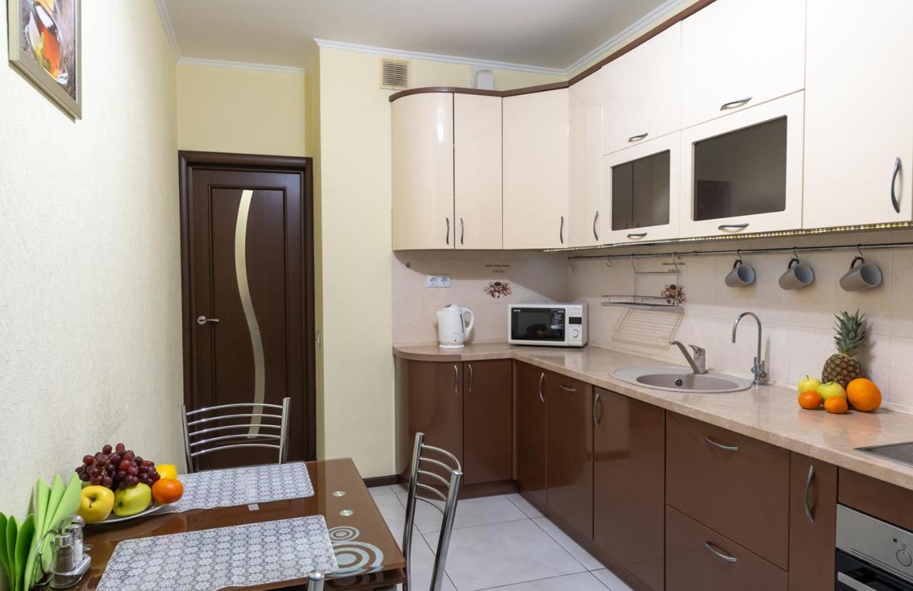 Видові 1К-2К Апартаменти 11,15, 23 Поверхи Kiev Buitenkant foto