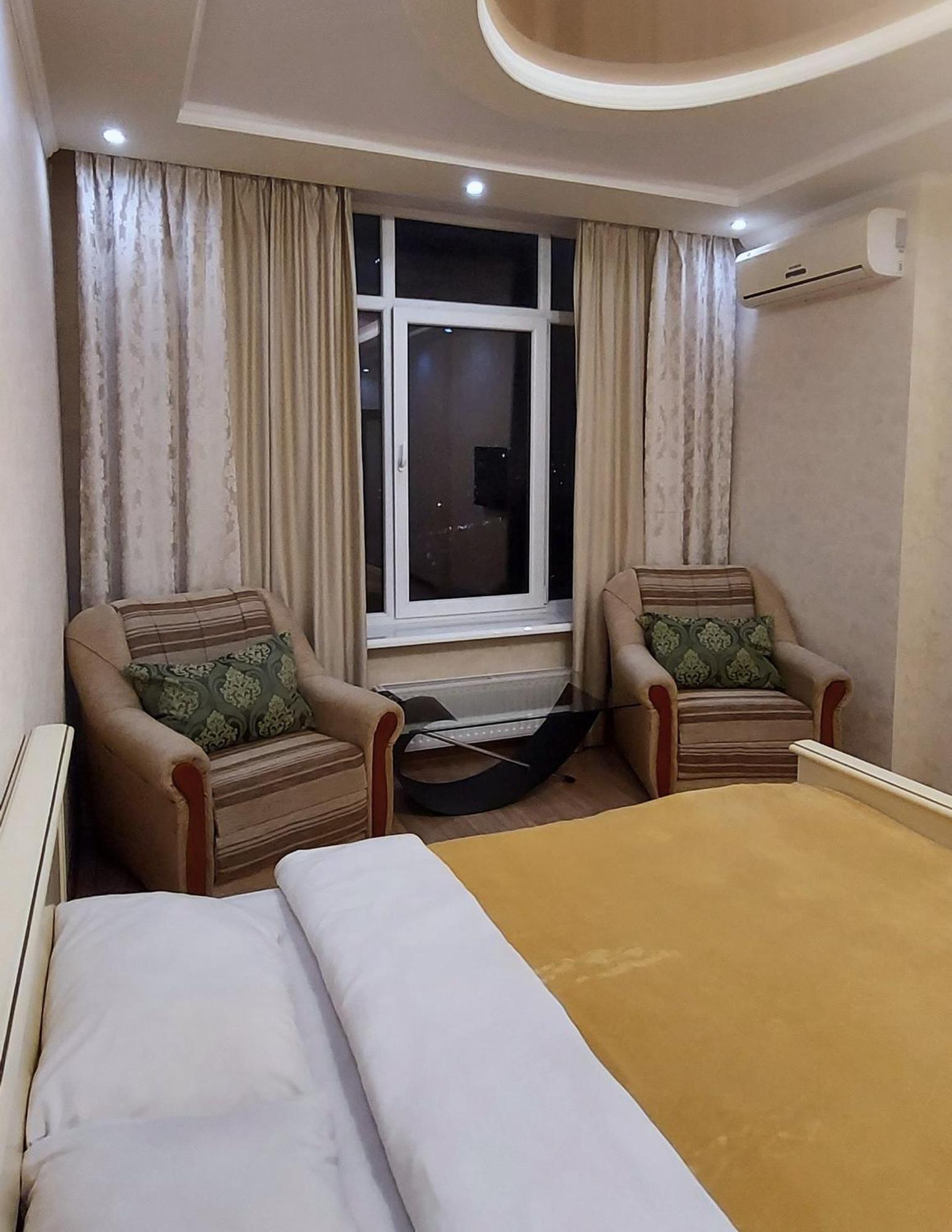 Видові 1К-2К Апартаменти 11,15, 23 Поверхи Kiev Buitenkant foto